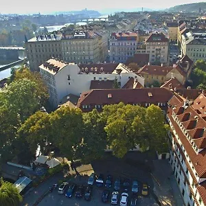 Pytloun Old Armoury Hotel Praga